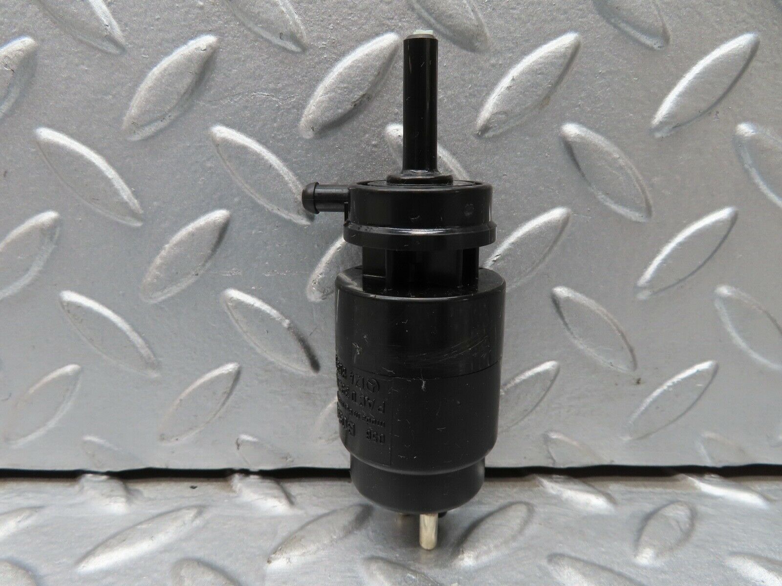 17239 Mercedes-Benz R129 300SL Coupe Windscreen Washer Pump Bosch 1248690621