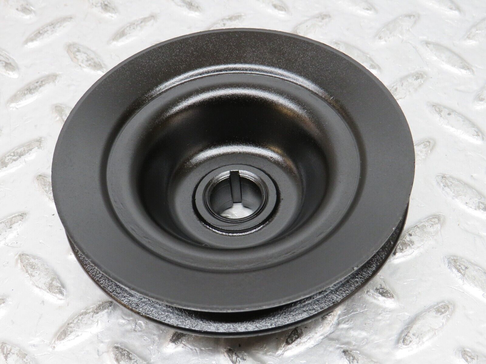 32149 Mercedes-Benz W123 230E Power Steering Pump Pulley 1022300015