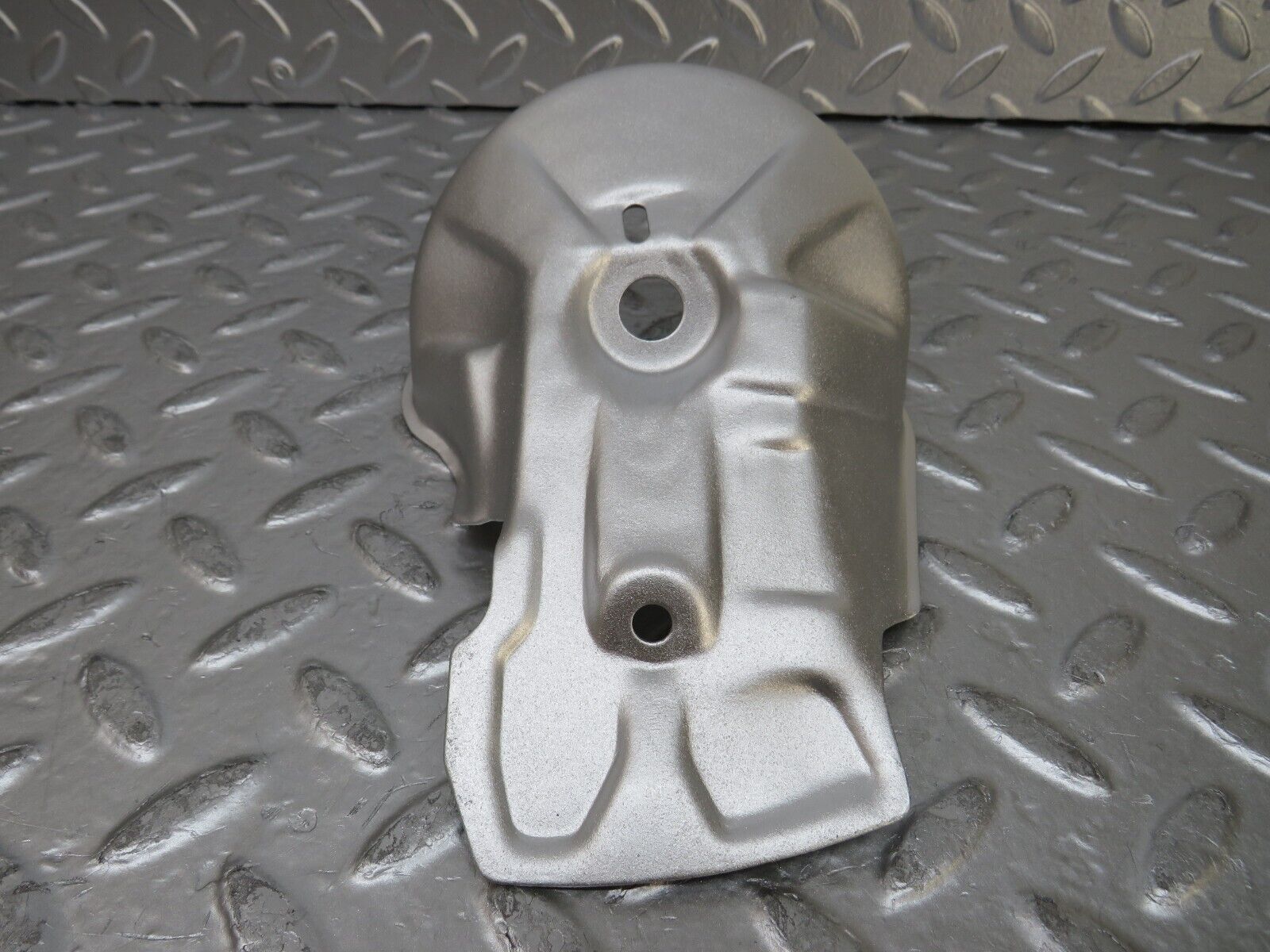 26689 Mercedes-Benz C124 220CE Coupe Engine Mount Bracket Heat Shield