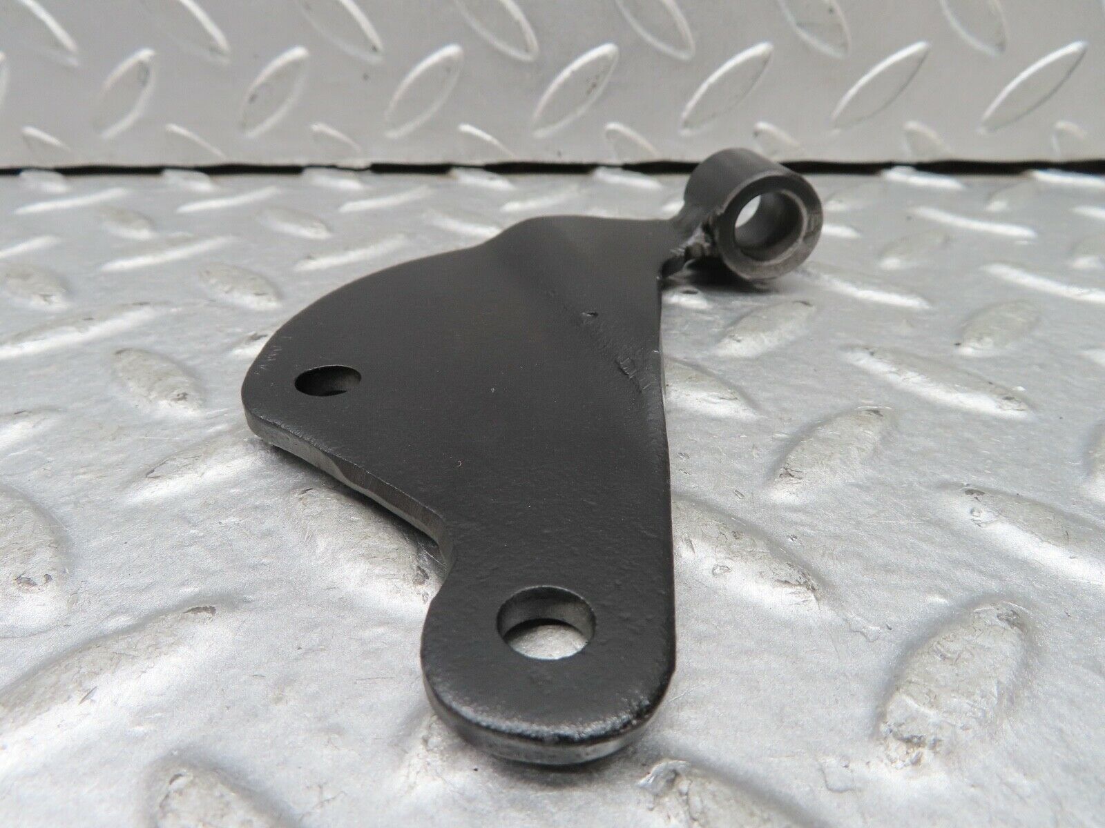 18834 Mercedes-Benz W121 190b Ponton Engine Mount Bracket Left & Right