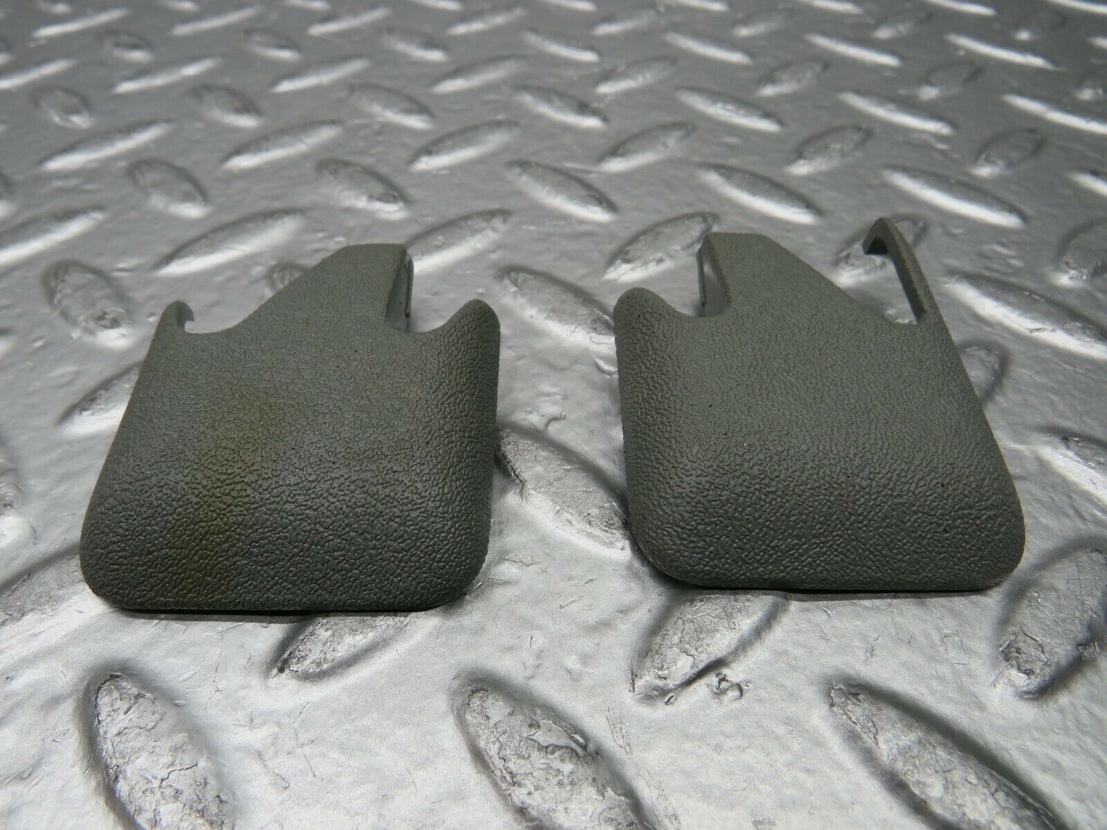 22594 Mercedes-Benz C124 E220 Front Seat Rail Trim Cover 1246842118 1246842218