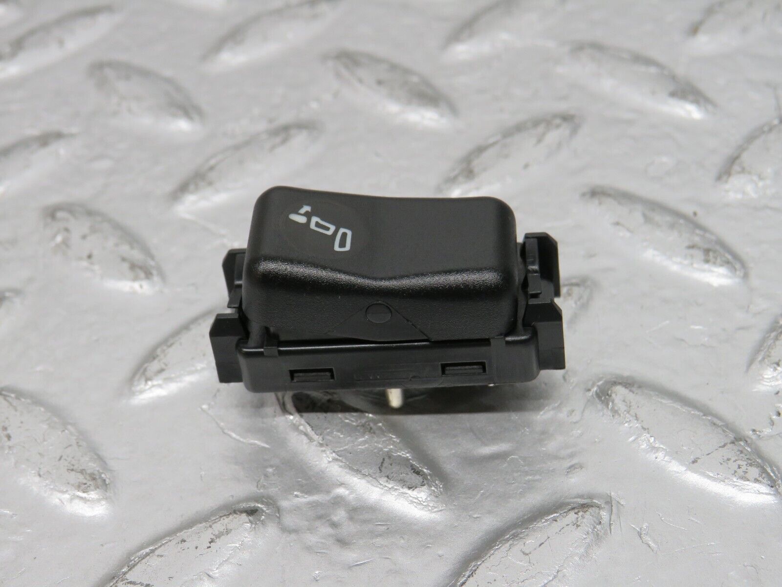 29526 Mercedes-Benz W124 230E Rear Headrest Release Control Switch