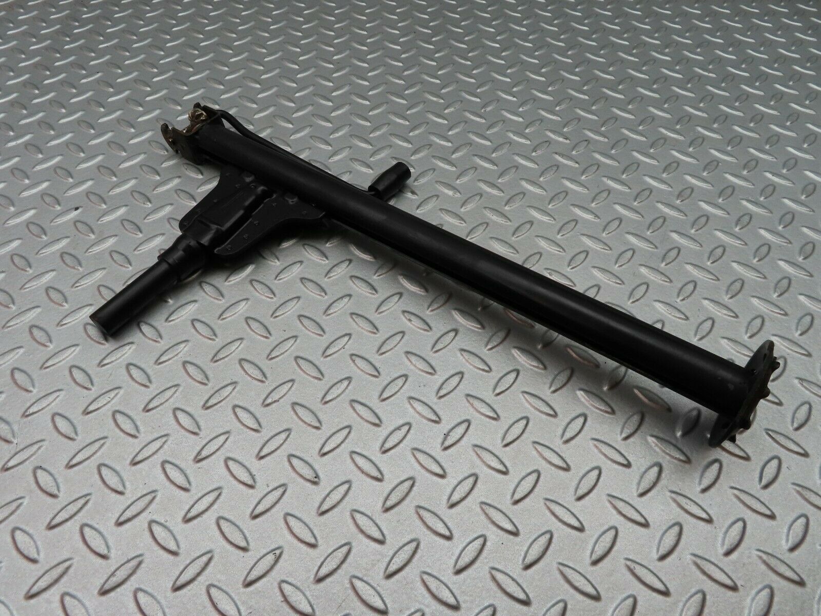 5674 Mercedes-Benz W123 200 Car Jack 1235830715