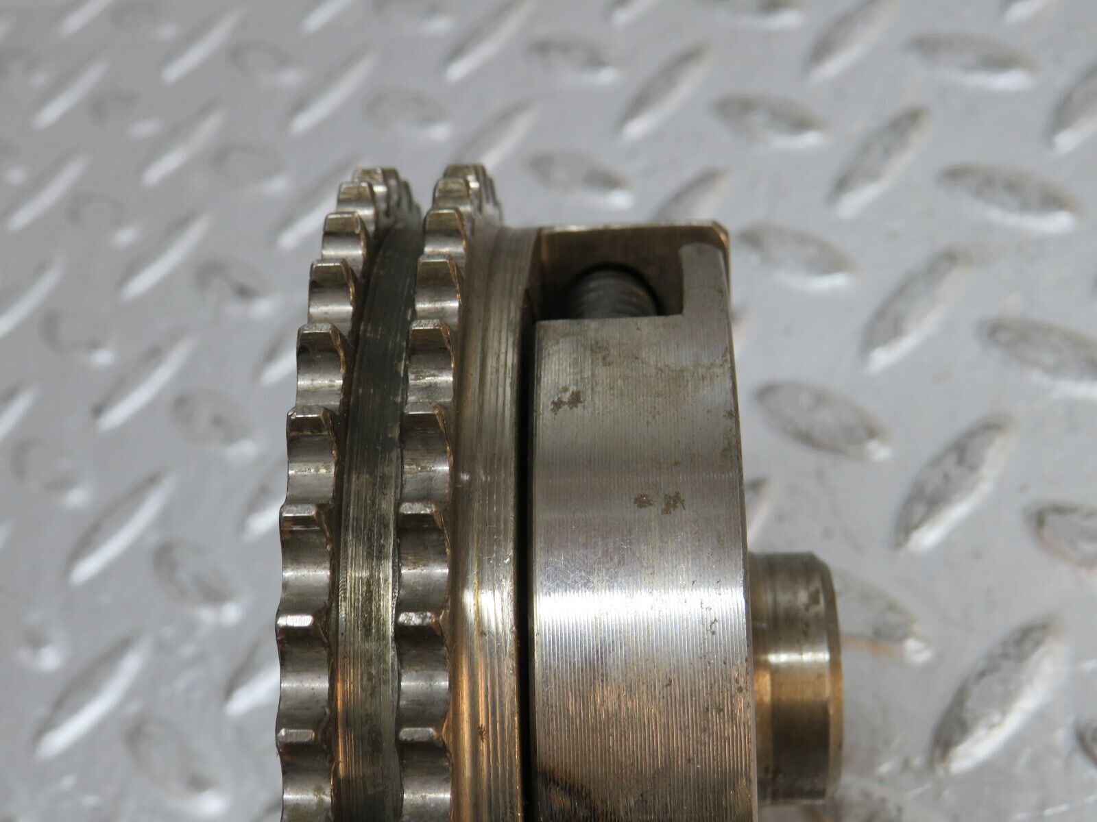 0333 Mercedes-Benz W123 220D Injection Pump Gear Sprocket