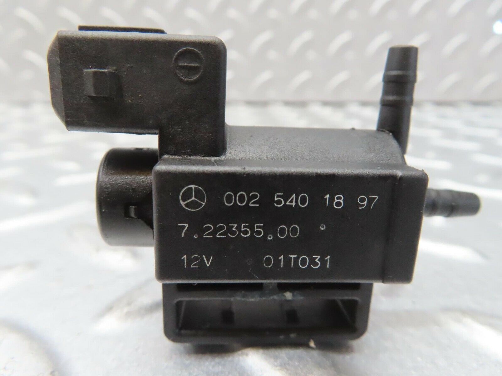 13407 Mercedes-Benz W220 S430 Vacuum Valve Pierburg 0025401897