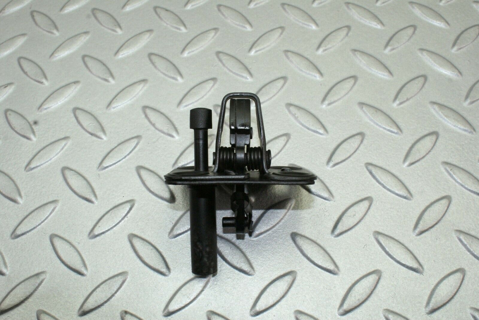 2664 Mercedes-Benz W116 350SE Bonnet Lock