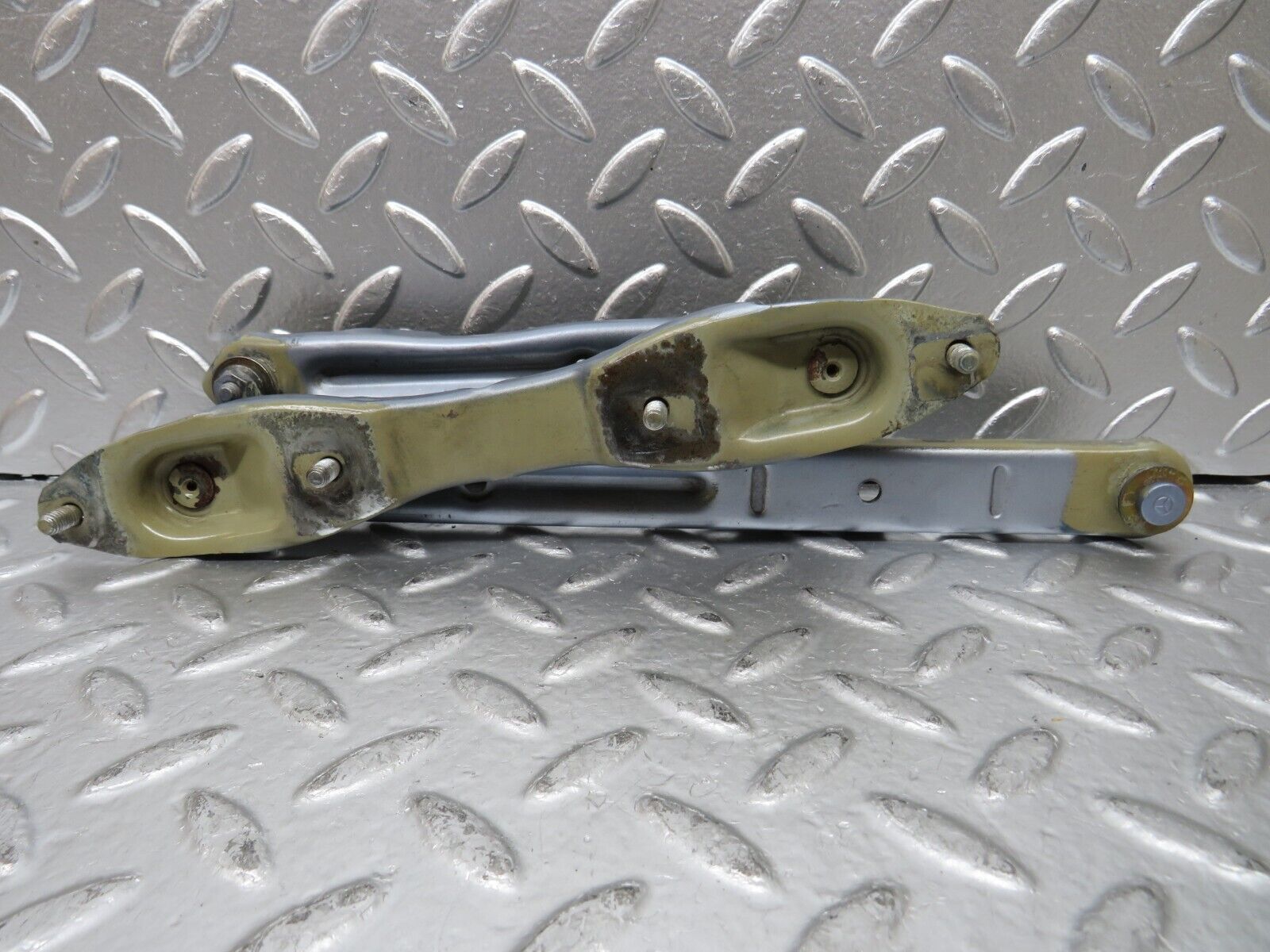 25188 Mercedes-Benz W201 190D Bonnet Hinge Right