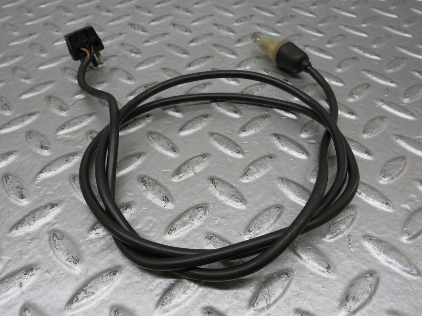 26593 Mercedes-Benz C124 220CE Front Wing Indicator Cable Wire 1249971881