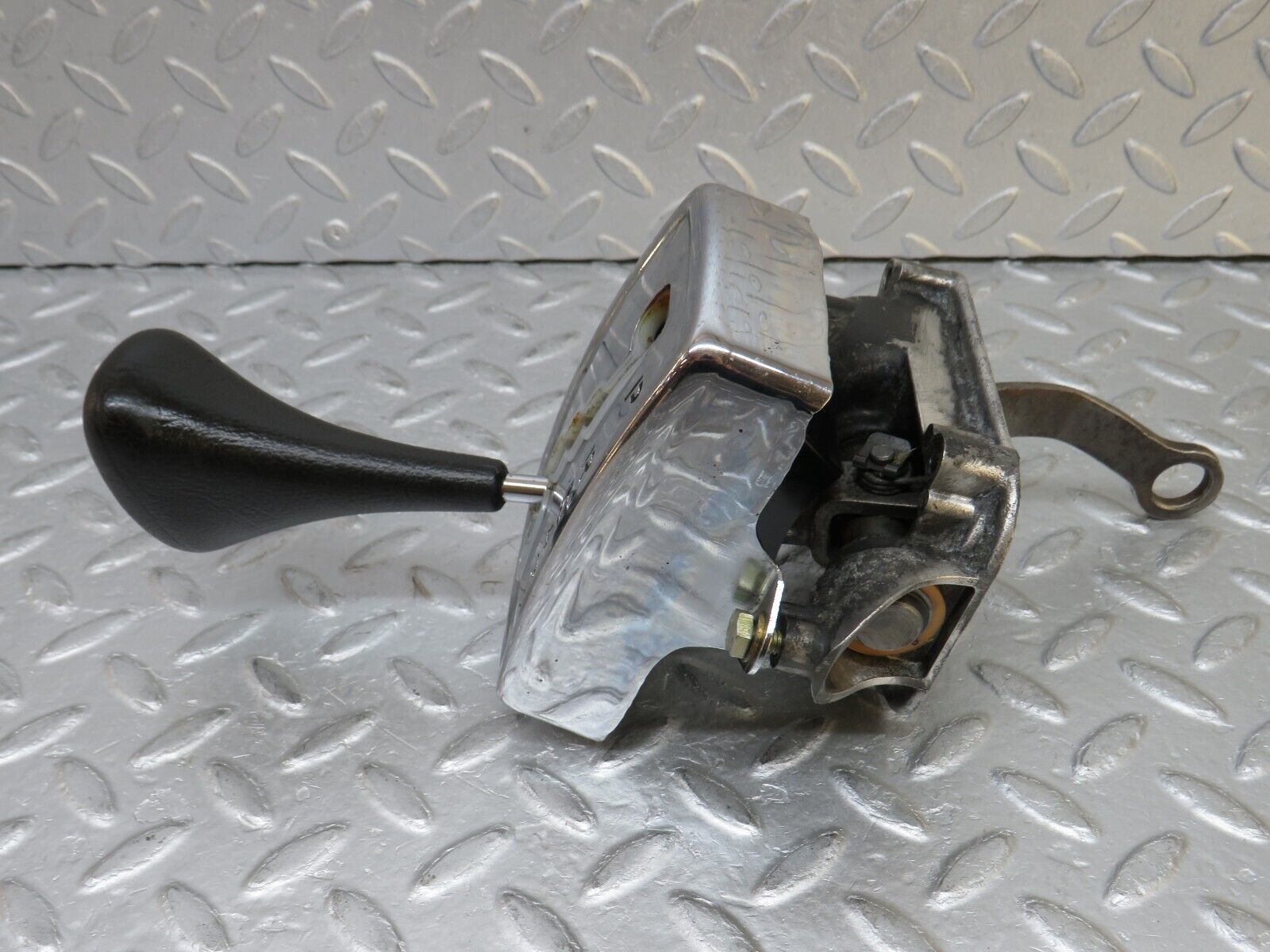 37536 Mercedes-Benz W109 300SEL Automatic Gear Shift Selector