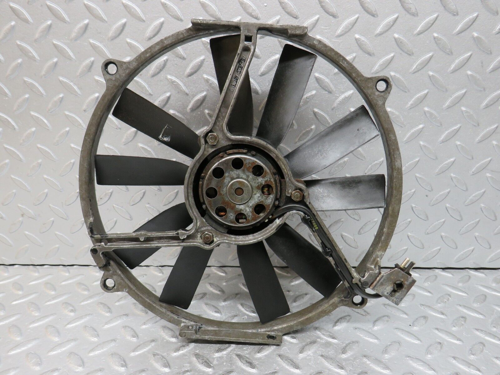 37836 Mercedes-Benz A124 320E Cabriolet Radiator Cooling Fan AEG 0005008593 170080801 1295050455