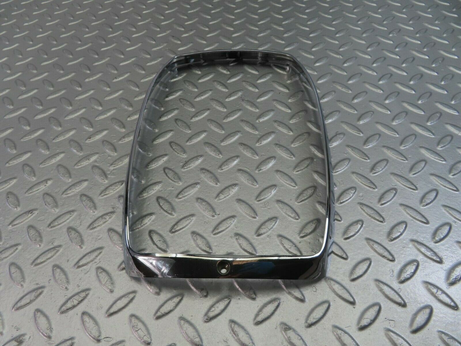 10634 Mercedes-Benz W115 Headlight Chrome Frame