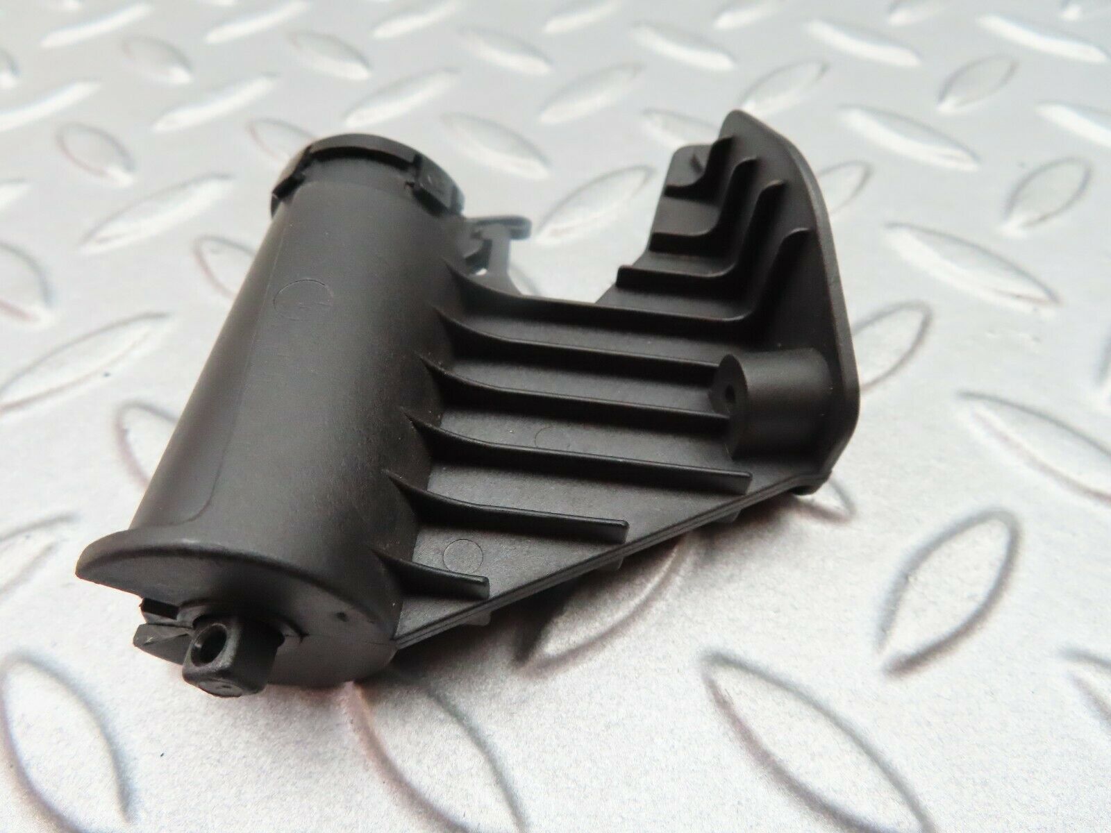 5371 Mercedes-Benz W124 230E Bracket 1246892214