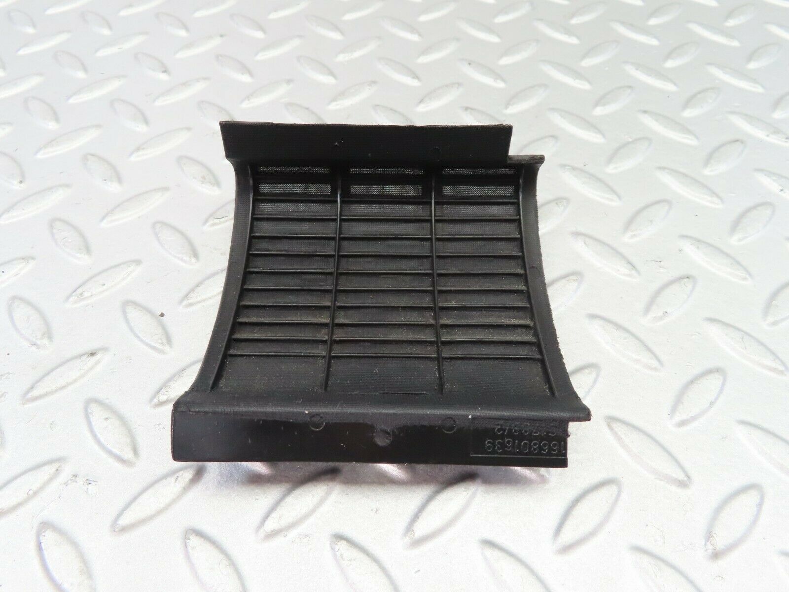 7452 Mercedes-Benz W116 450SE Dashboard Speaker Cover Grill Right 1166801639