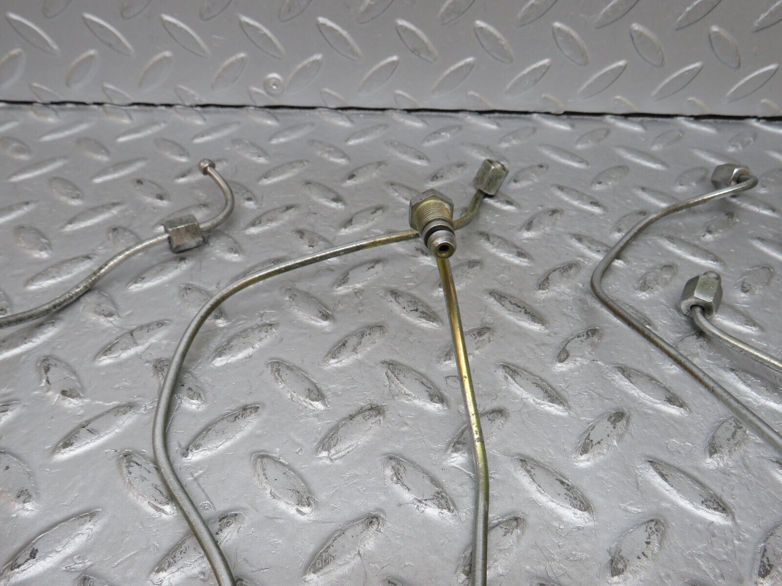 36297 Mercedes-Benz W126 420SE Fuel Line Pipe Set