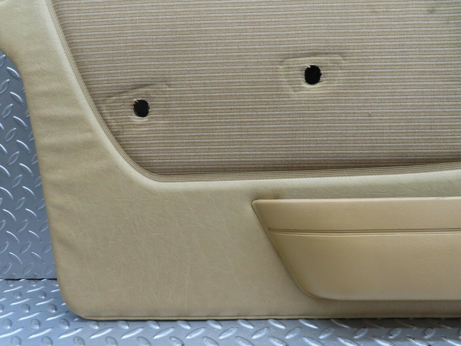 15469 Mercedes-Benz W123 230E Front Left Door Card Cream