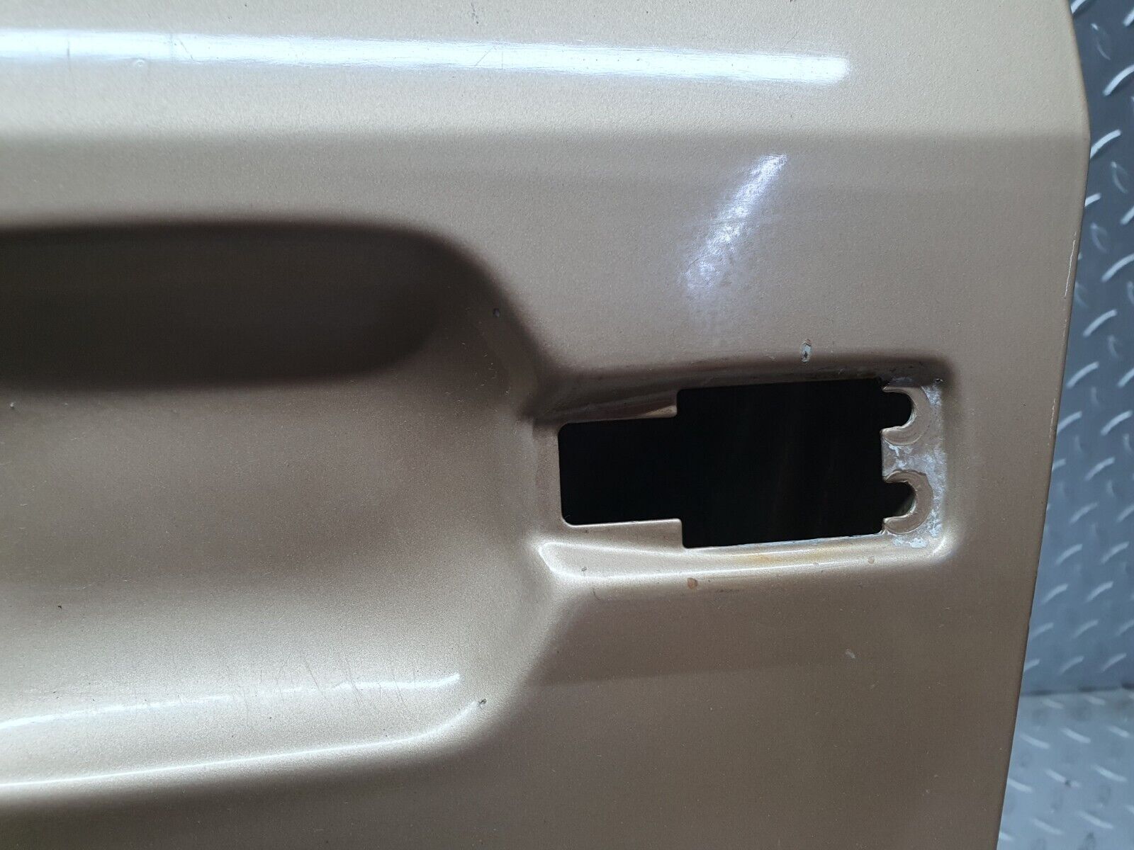 41368 Mercedes-Benz W124 200E Front Left Door