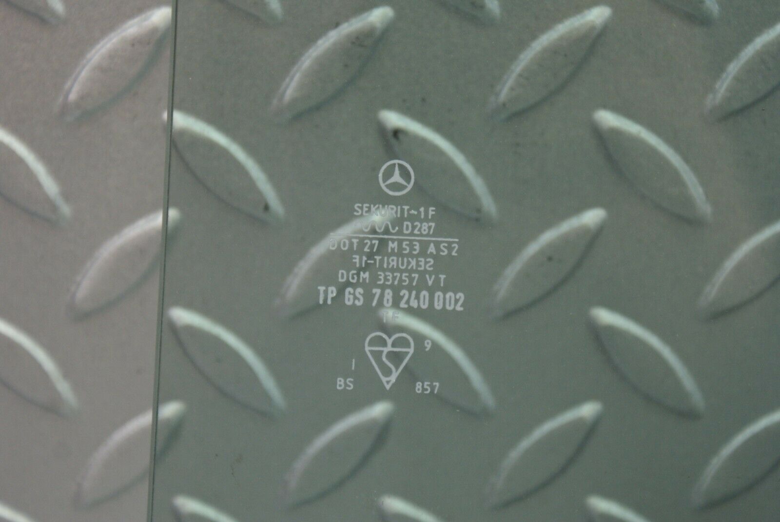 2601 Mercedes-Benz W116 350SE Rear Left Door Glass