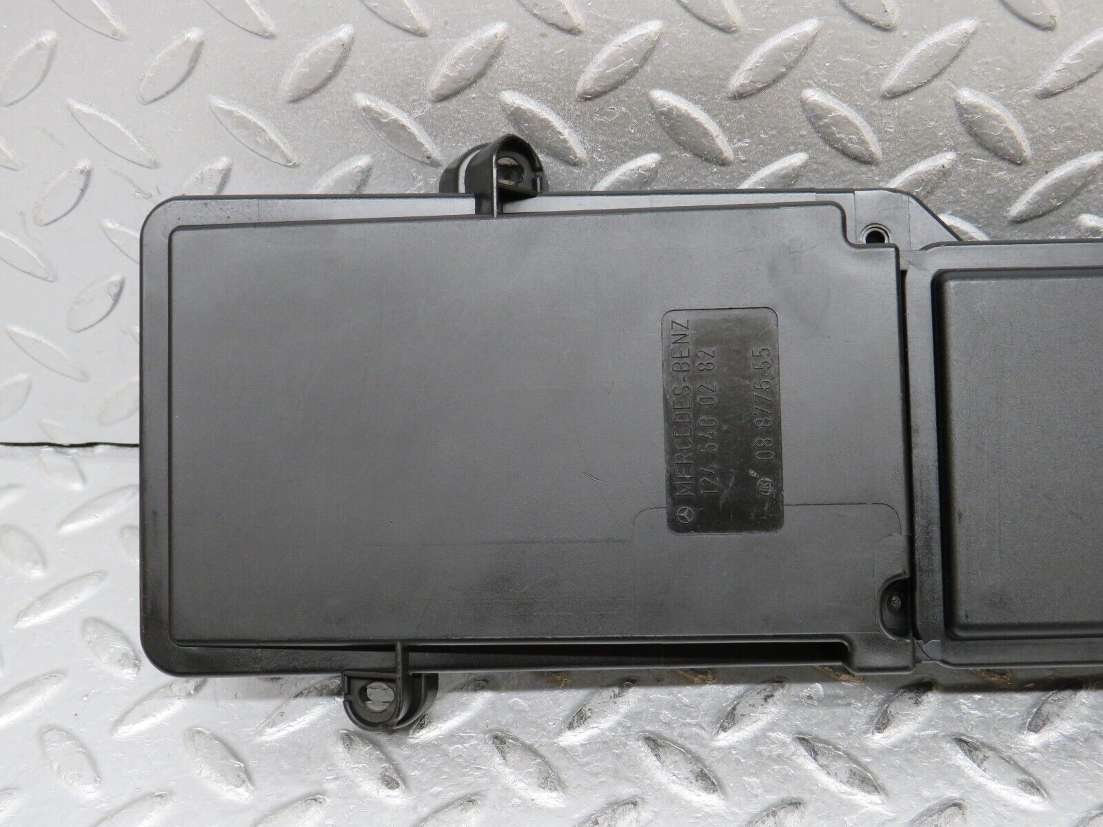37959 Mercedes-Benz A124 320E Cabriolet Fuse Box Lid 1245452700 1245400282 1245400182