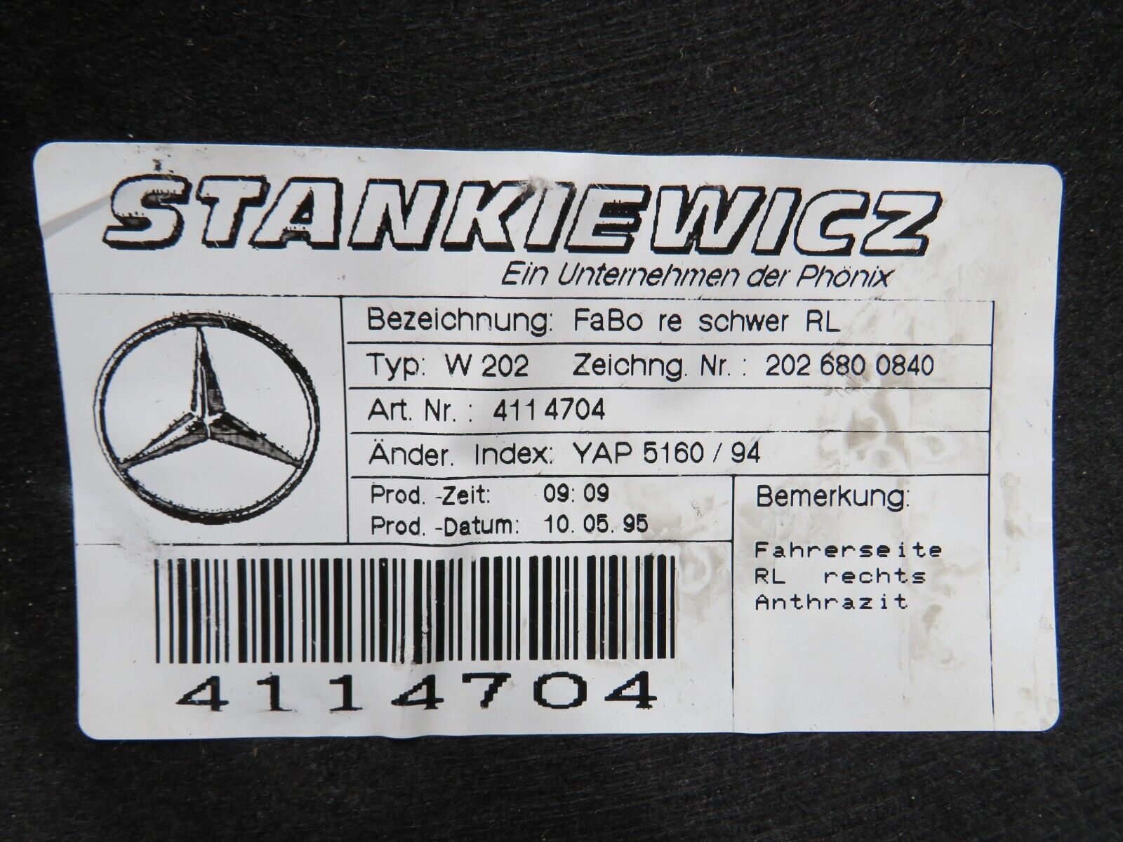 33300 Mercedes-Benz W202 C180 Front Right Floor Carpet 2026800840