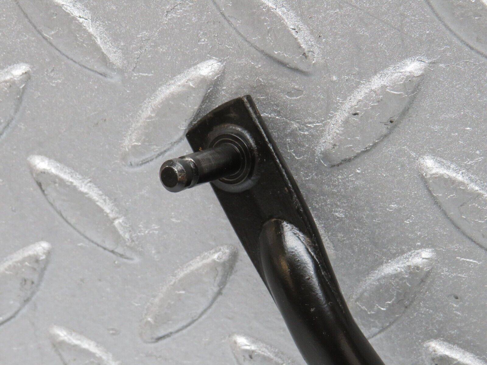 38934 Mercedes-Benz W201 190E 2.6L Accelerator Pedal Linkage 2013010218