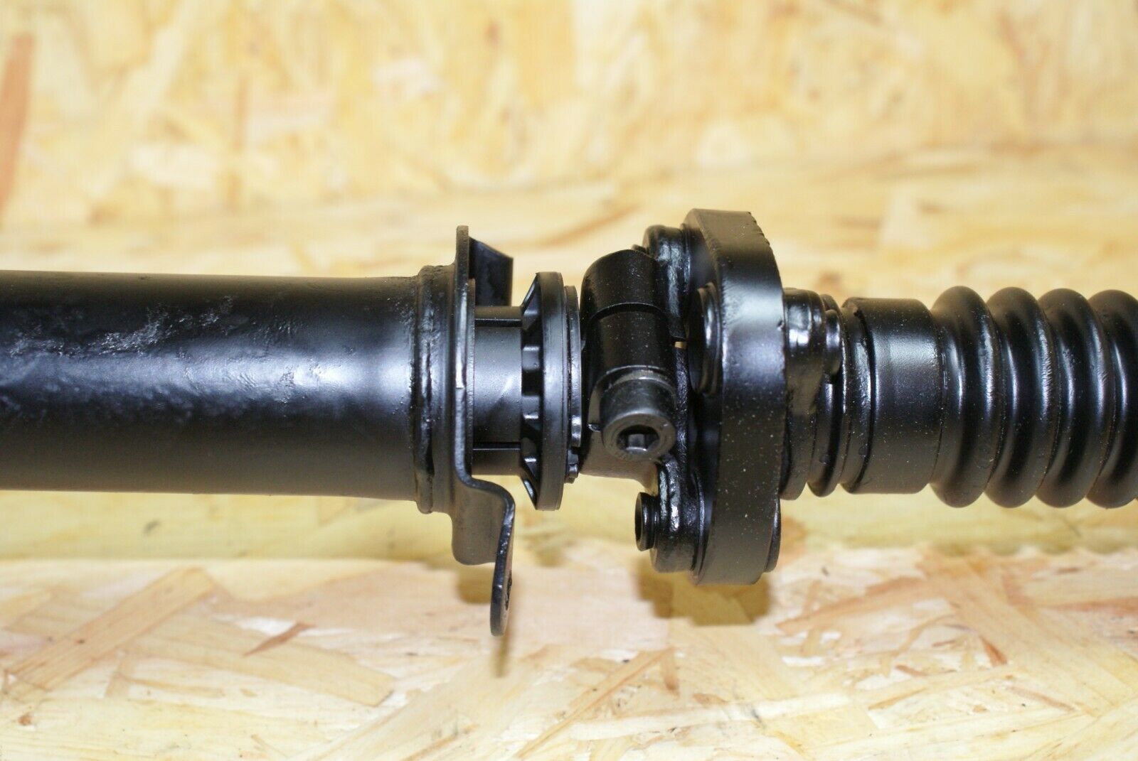 2199 Mercedes-Benz W123 280E Steering Column