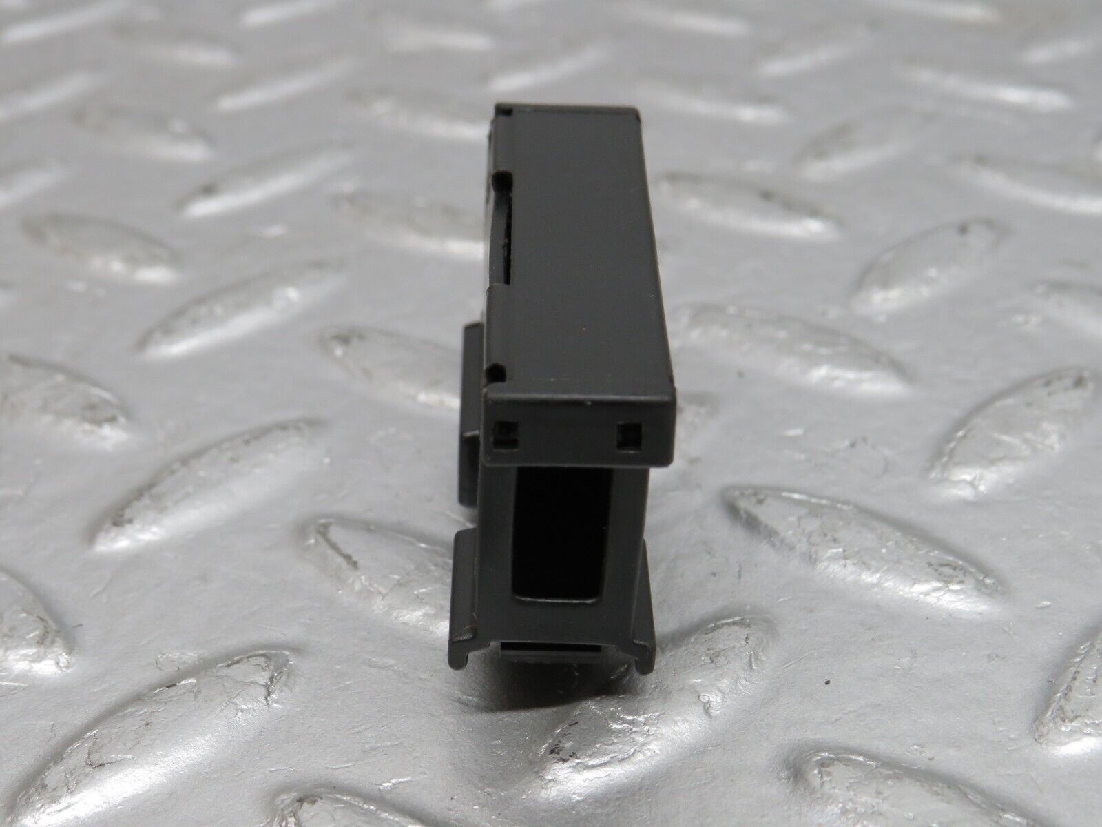 39634 Mercedes-Benz R129 320SL Coupe Wire Cable Connector 0005400869