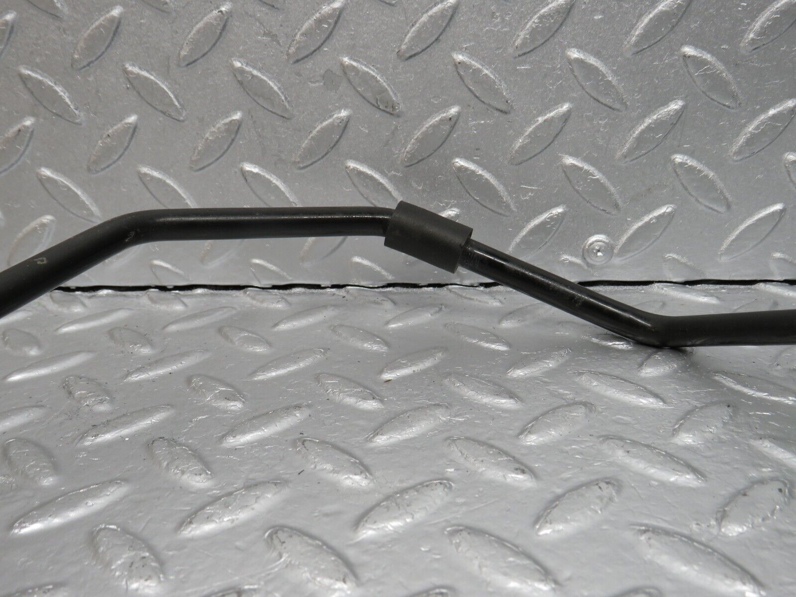 39800 Mercedes-Benz R129 320SL Coupe A/C Refrigerant Hose Pipe 1298302915