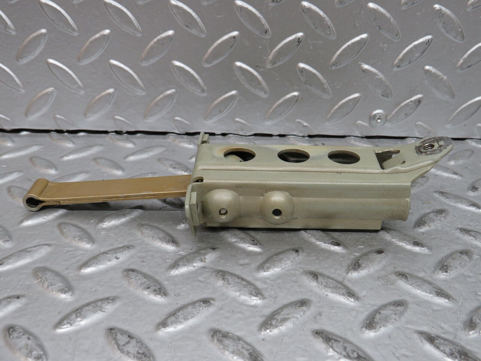 28509 Mercedes-Benz S123 240D Wagon Door Safety Check Strap