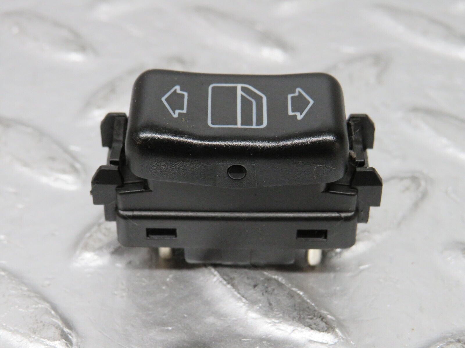 32470 Mercedes-Benz S124 300TE Wagon Electric Window Switch Left 1248204810