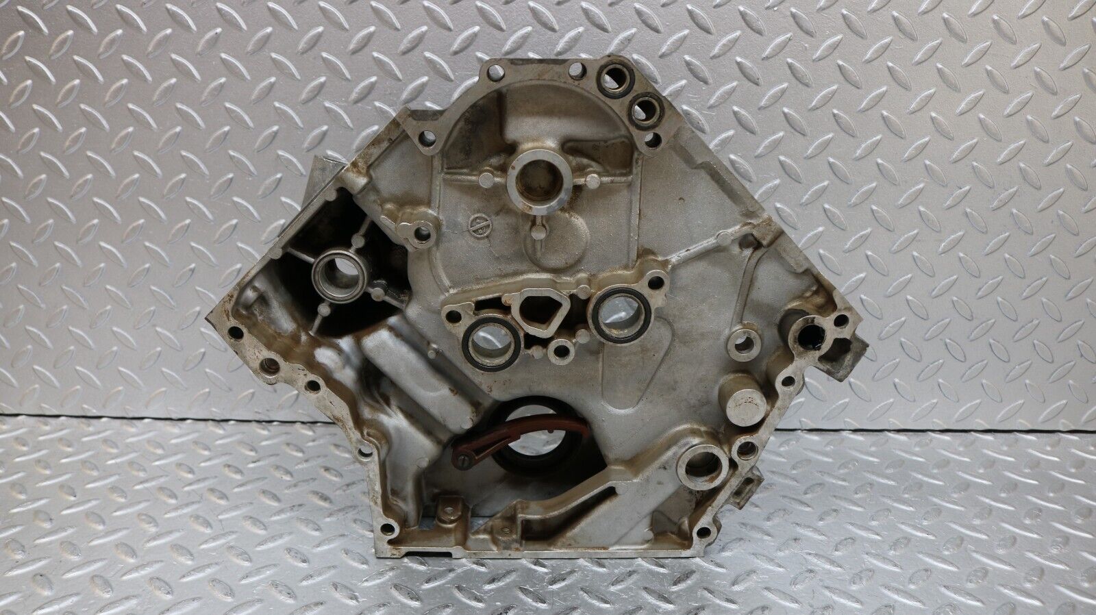 37173 Mercedes-Benz C126 420SEC Coupe Timing Chain Cover 1160152501