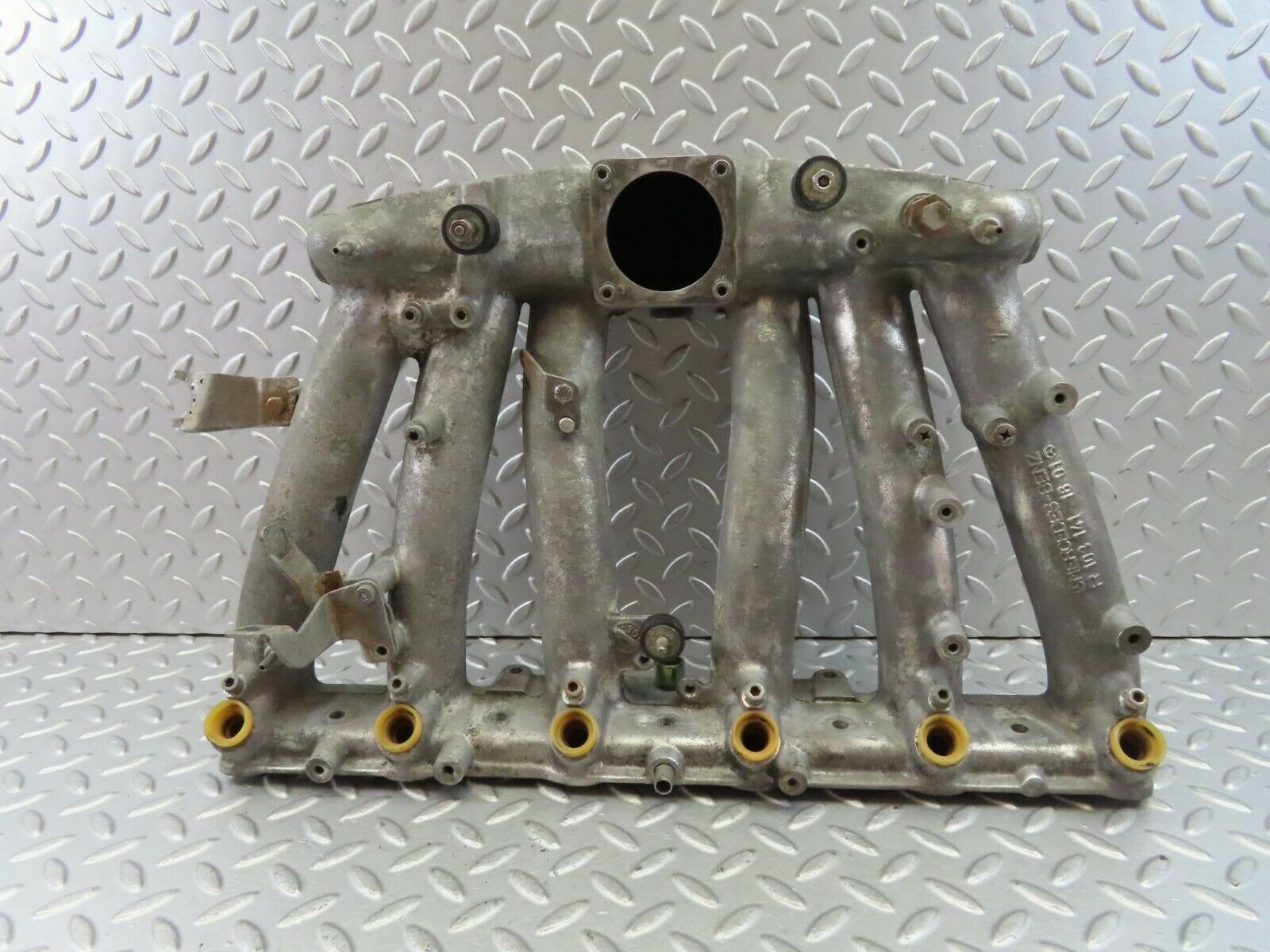 9516 Mercedes-Benz C124 300CE Coupe Intake Manifold 1031411601