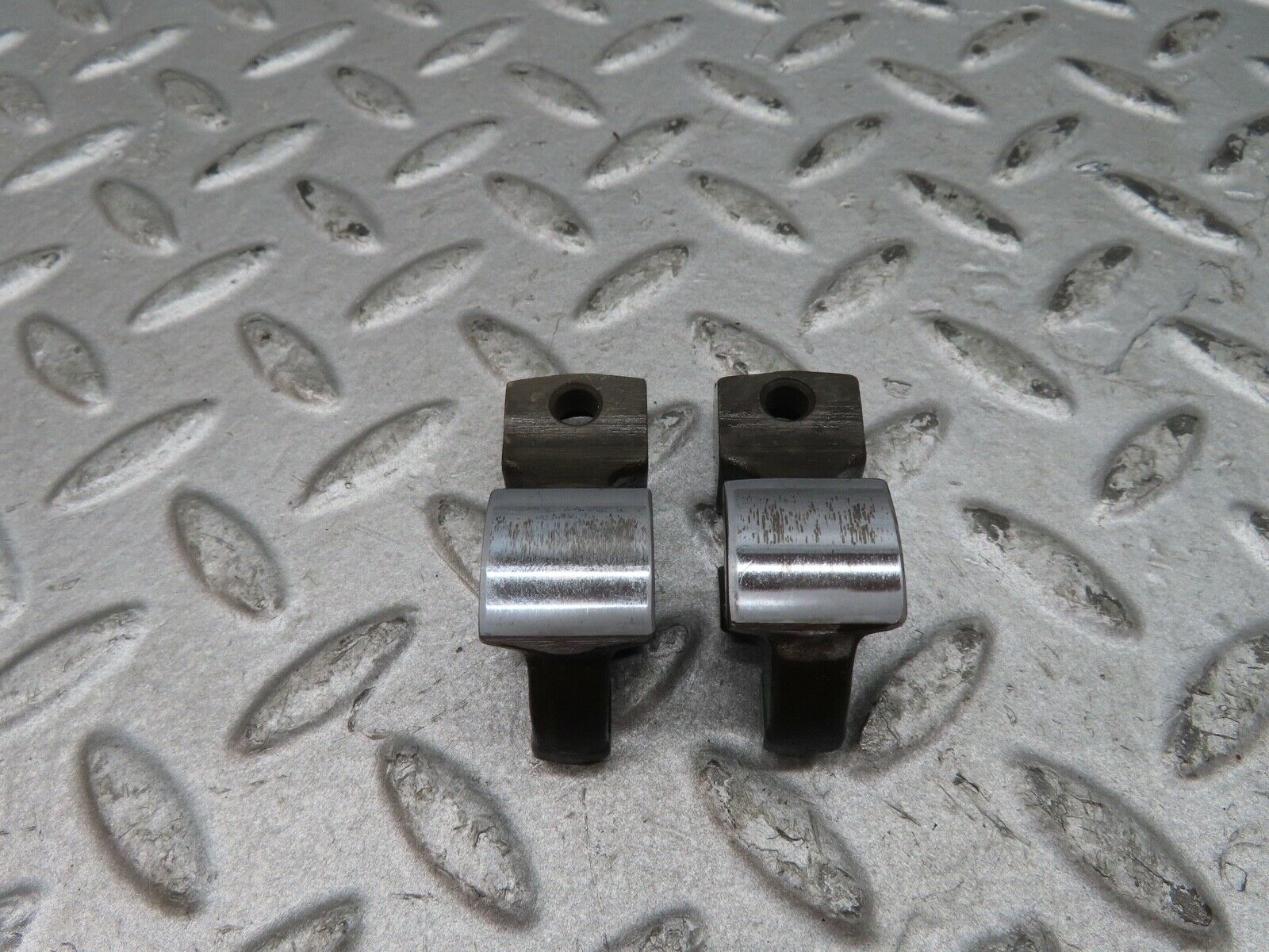 17862 Mercedes-Benz W116 450SEL Valve Rocker Arm