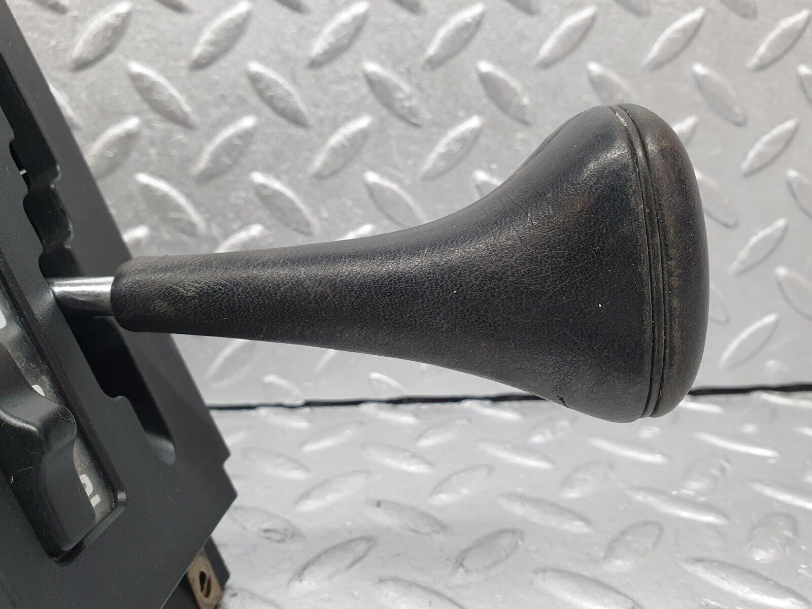 41168 Mercedes-Benz W126 300SE Gear Shift Selector 1262670740