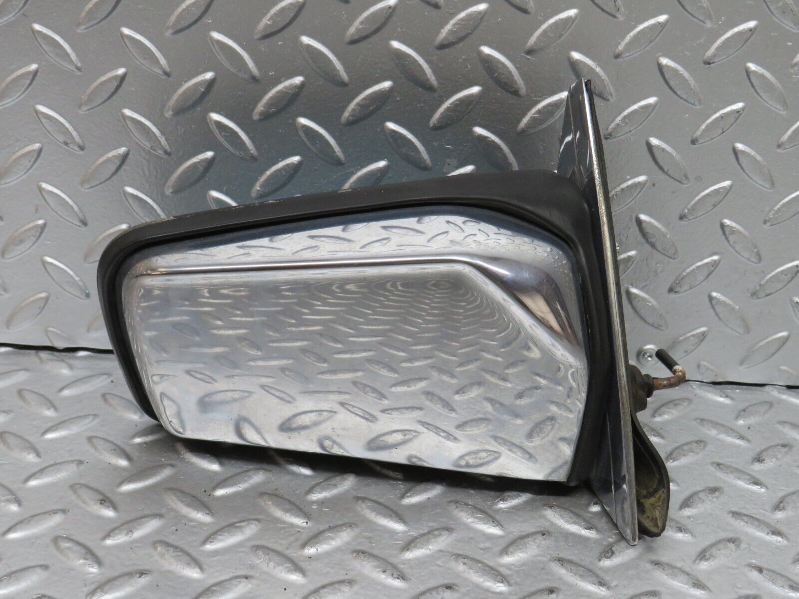 28105 Mercedes-Benz W123 280E Right Wing Mirror Chrome 1238110461