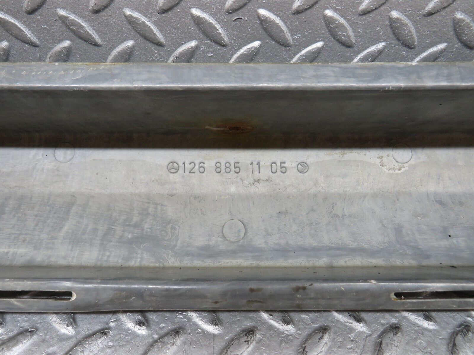 36313 Mercedes-Benz W126 420SE Rear Bumper Bracket Reinforcement 1268851105