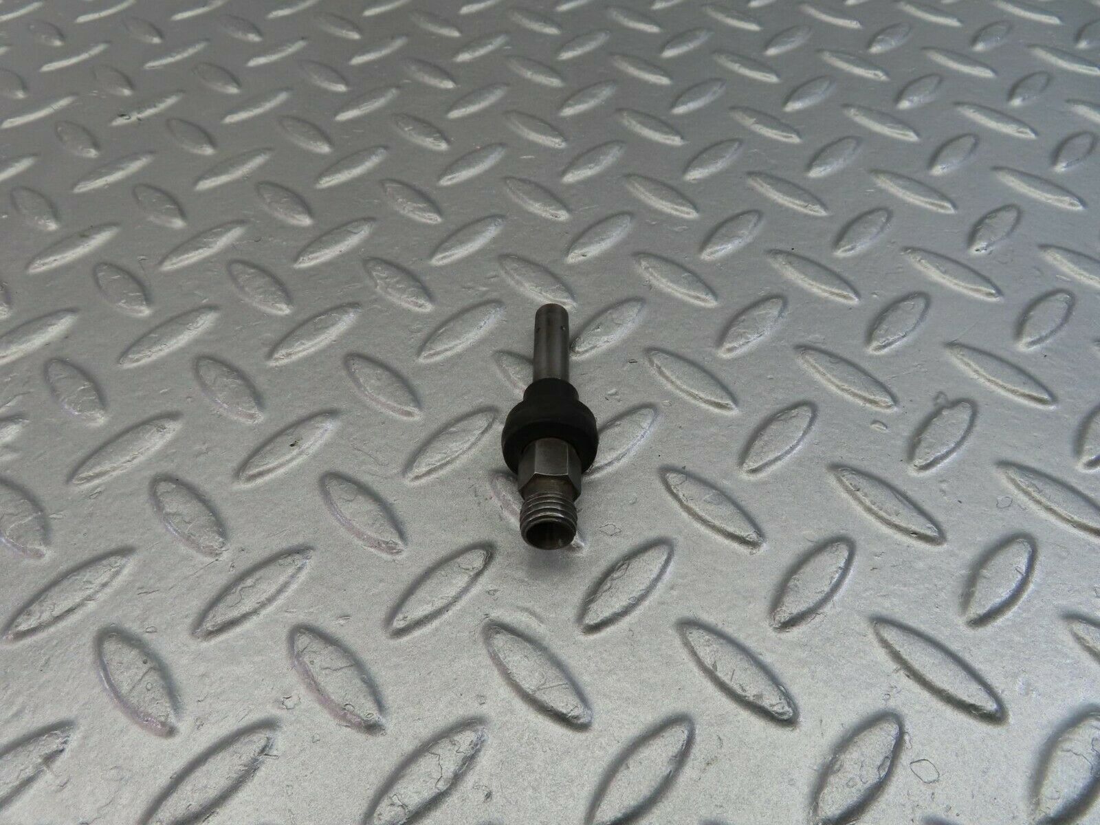 9802 Mercedes-Benz C123 280CE Coupe Fuel Injector Bosch 0437502010