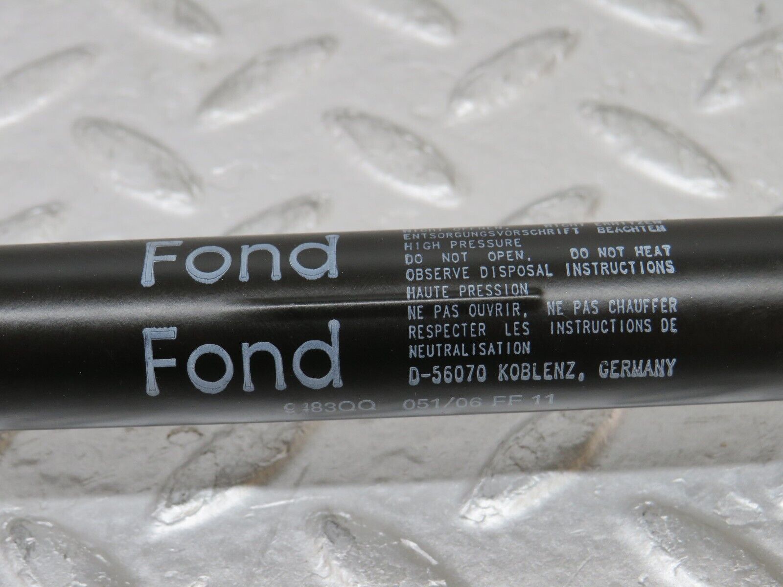 35244 Mercedes-Benz W221 Rear Left Door Stopper Strut 2217200016