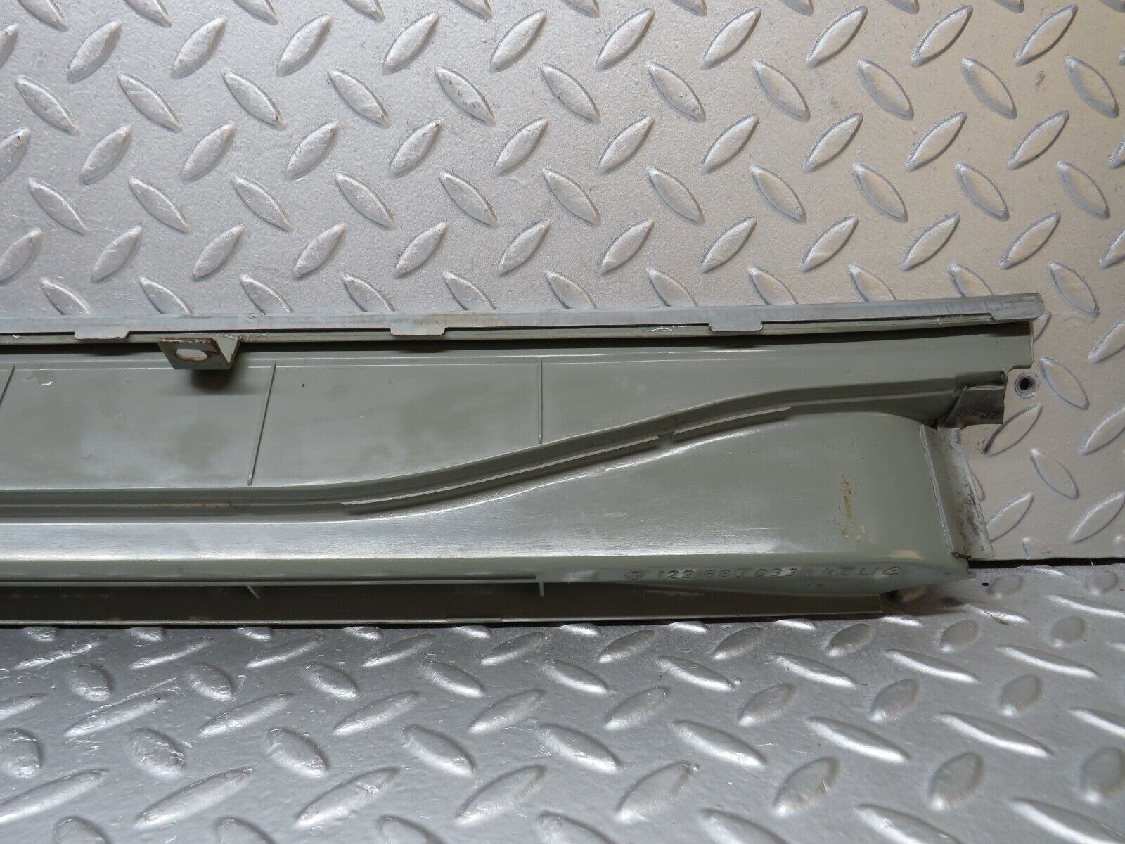 39521 Mercedes-Benz R129 320SL Coupe Left Door Sill Grey 1296800335