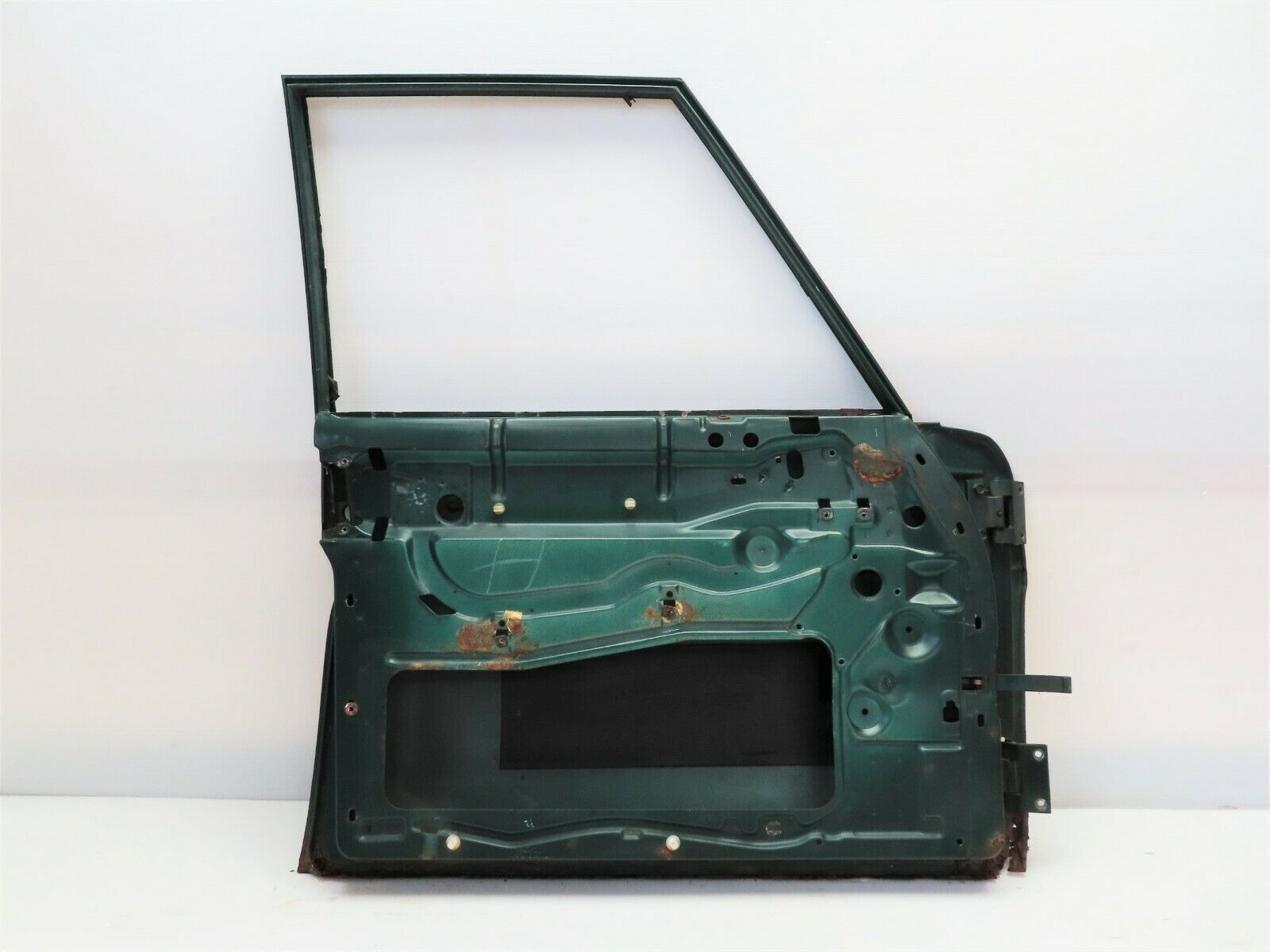 7930 Mercedes-Benz W115 220D Front Left Door