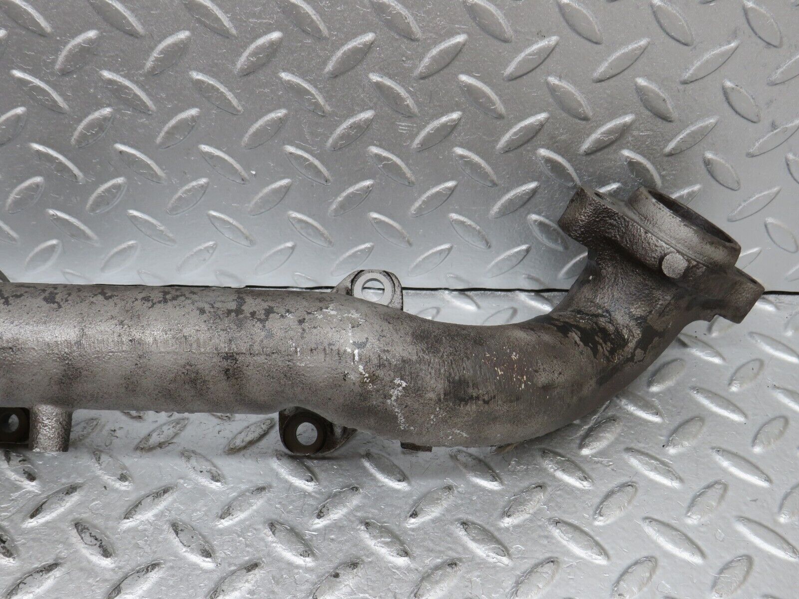 36332 Mercedes-Benz W126 420SE Exhaust Manifold Right 1161422402 1161420602