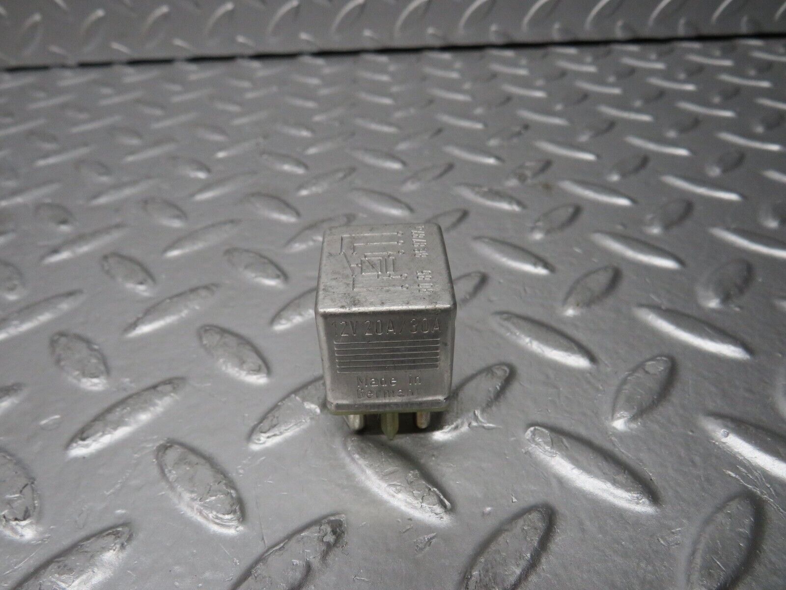 31623 Mercedes-Benz W201 190LE 1.8L Multi Purpose Relay 0015420219