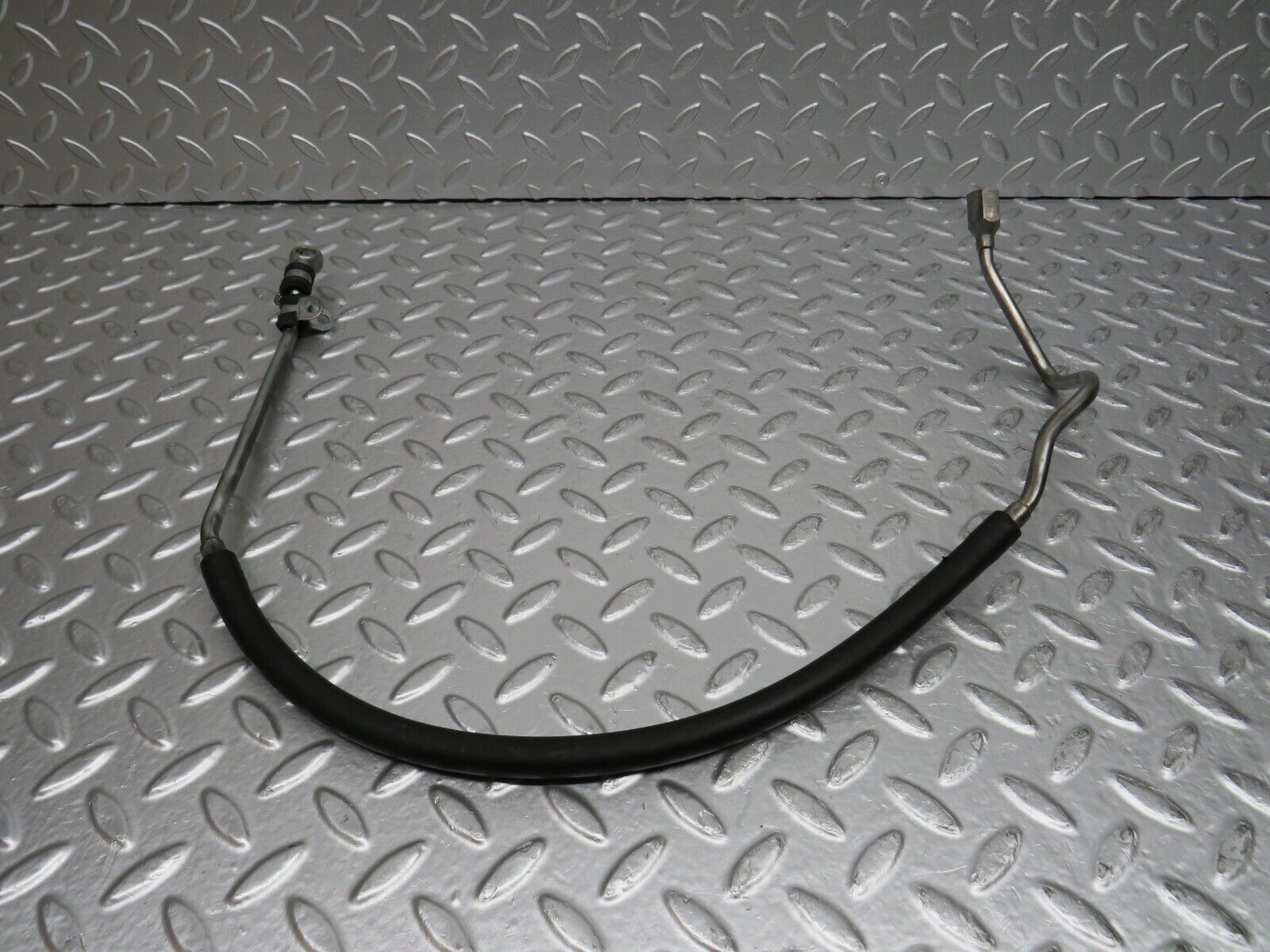 31503 Mercedes-Benz S124 220TE Wagon Fuel Hose Pipe