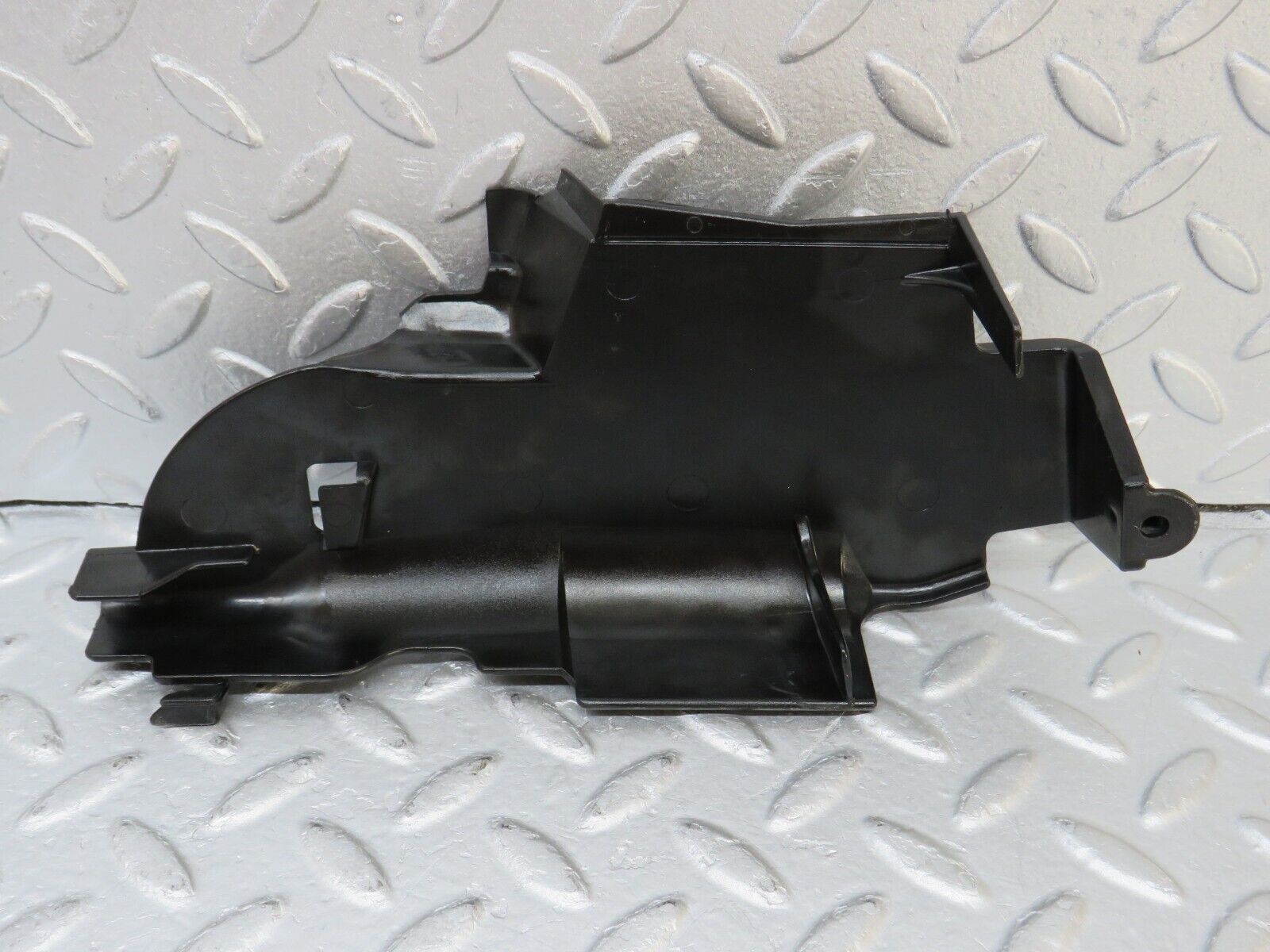 36034 Mercedes-Benz W126 420SE Front Right Door Lock Inner Cover 1267230408