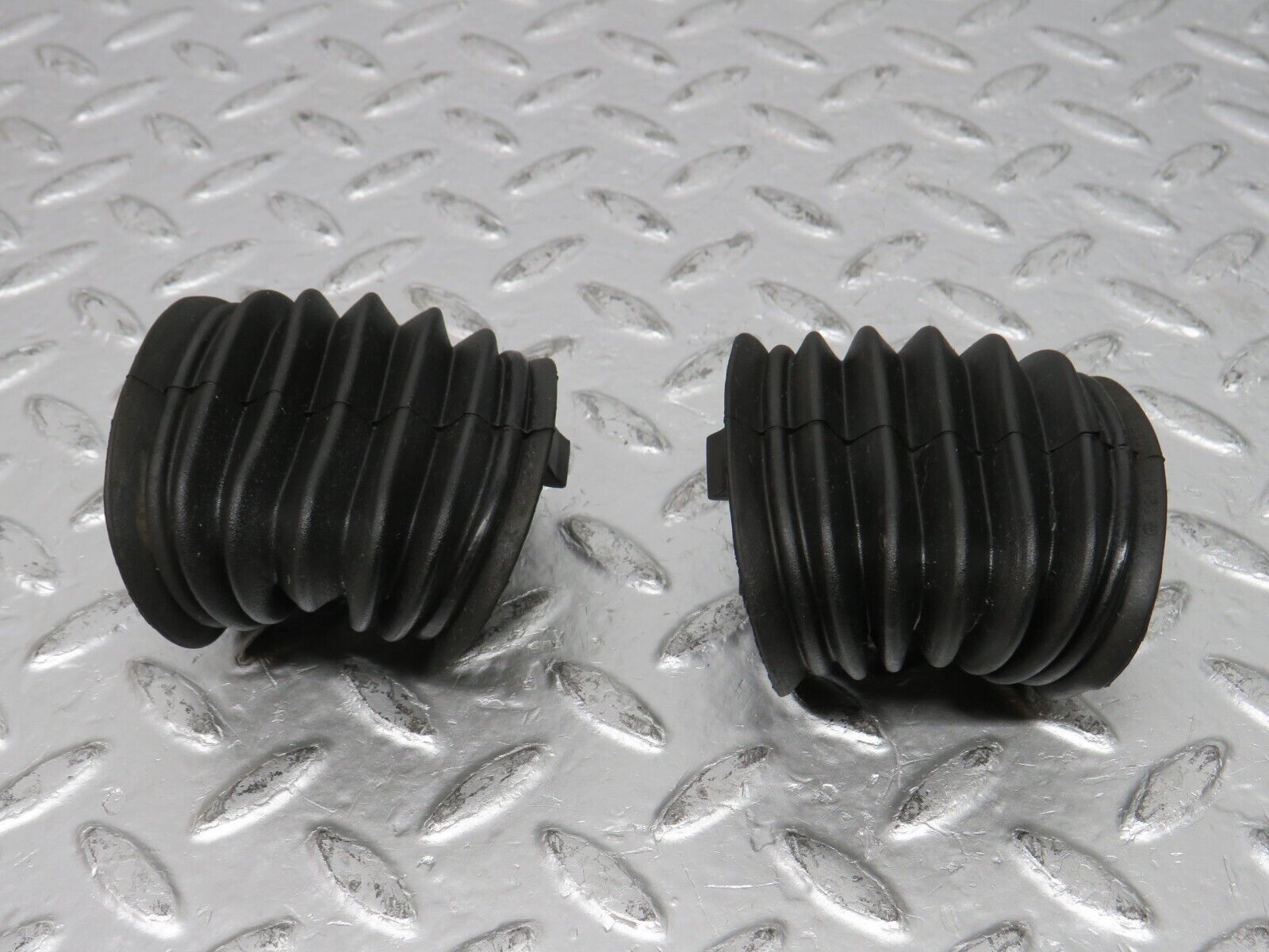 31511 Mercedes-Benz S124 220TE Rear Door Wire Protector Rubber 1268210597