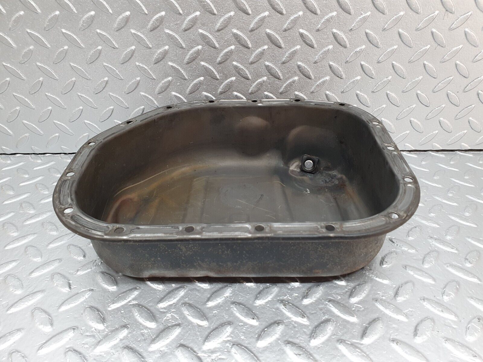 40867 Mercedes-Benz W123 240D Oil Pan Oil Sump