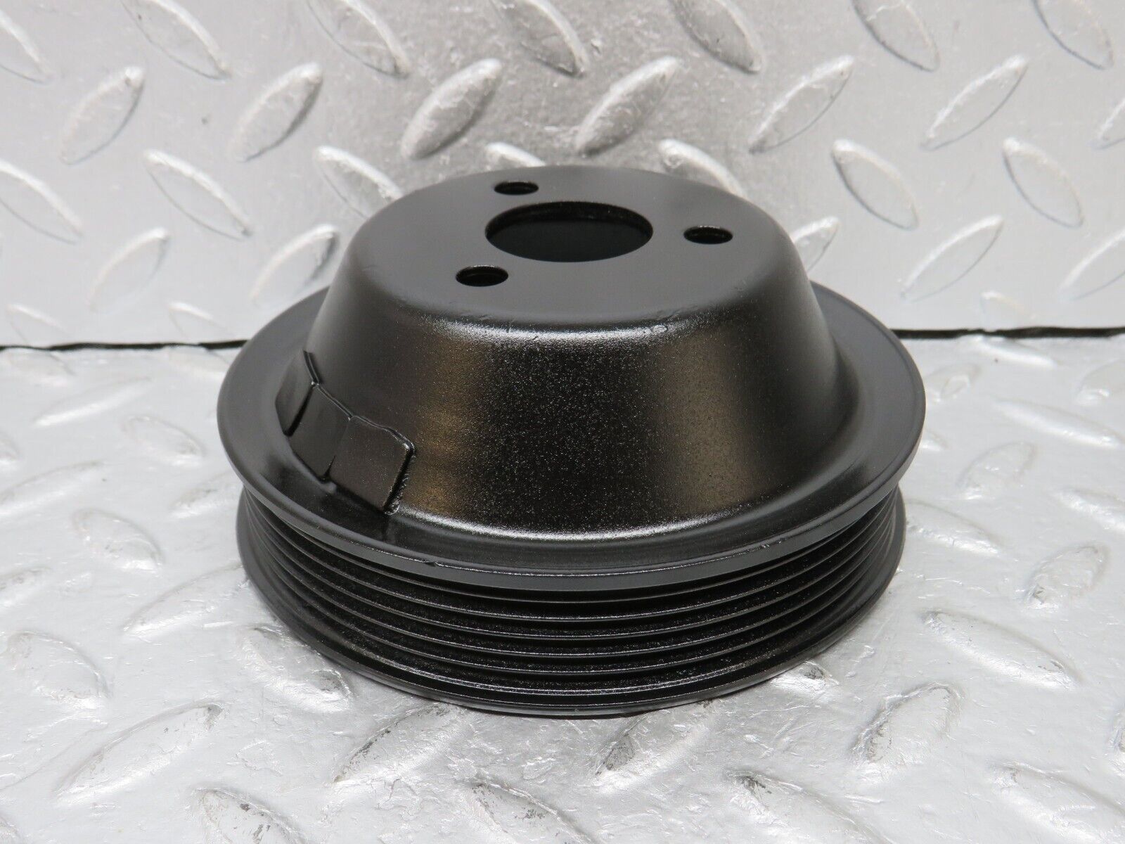 38104 Mercedes-Benz A124 320E Cabriolet Water Pump Pulley 1264600379