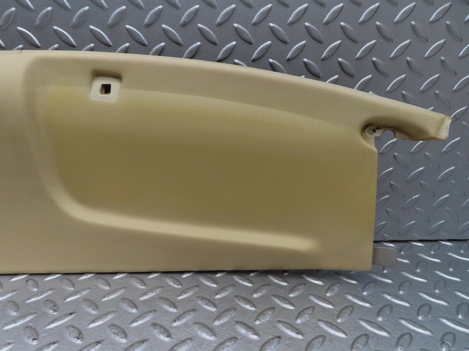 13892 Mercedes-Benz C107 280SLC Headlining Roof Panel