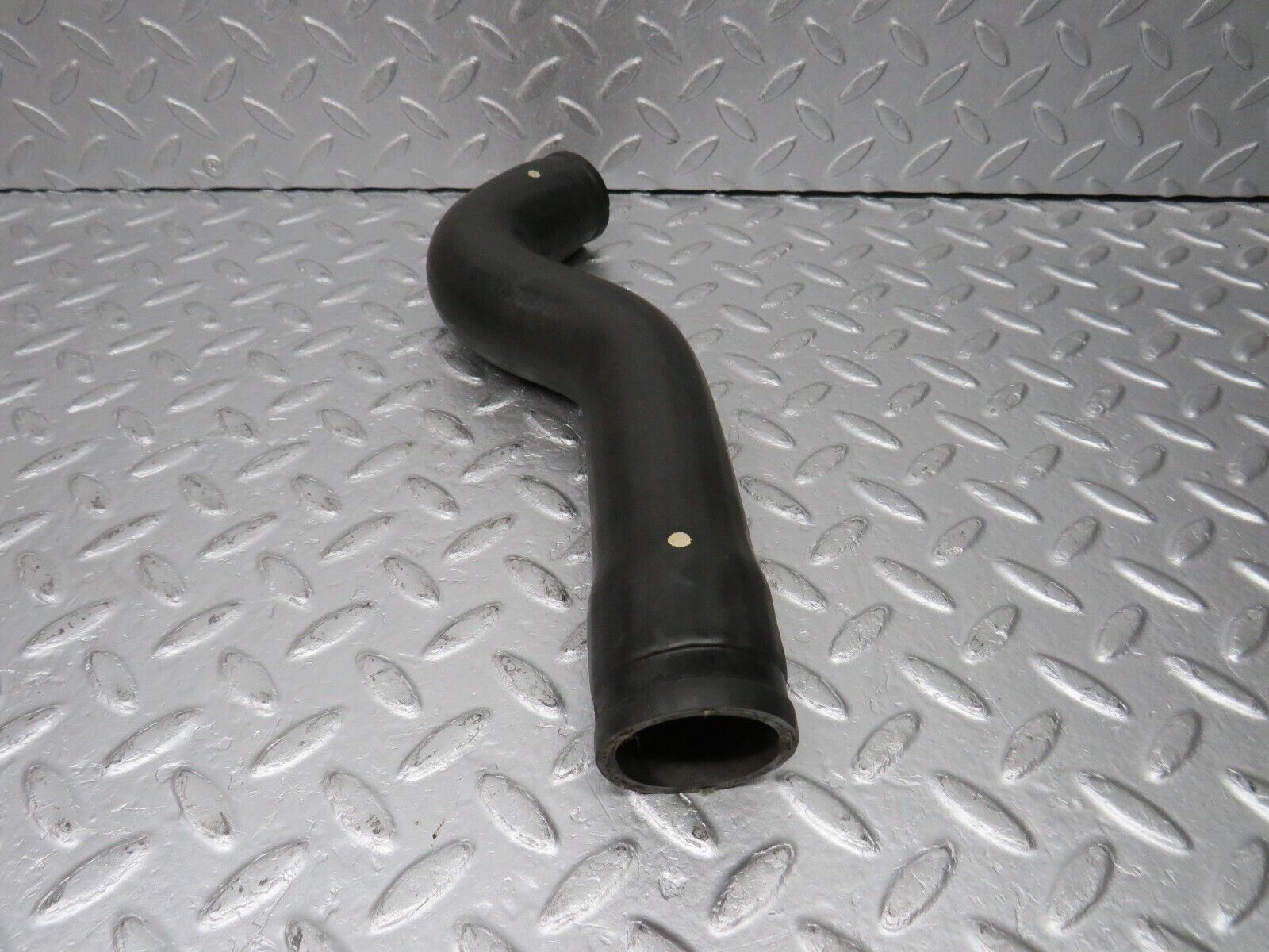 39589 Mercedes-Benz R129 320SL Coupe Radiator Upper Hose Pipe 1295012382