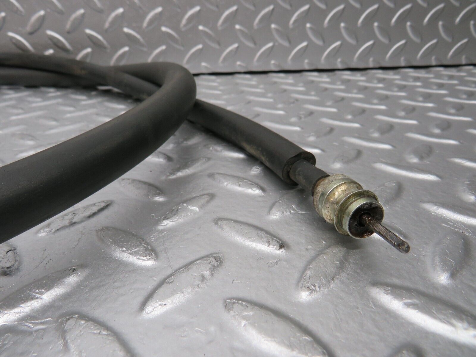 30526 Mercedes-Benz W124 230E Speedometer Cable 1245400568 For Automatic Gearbox