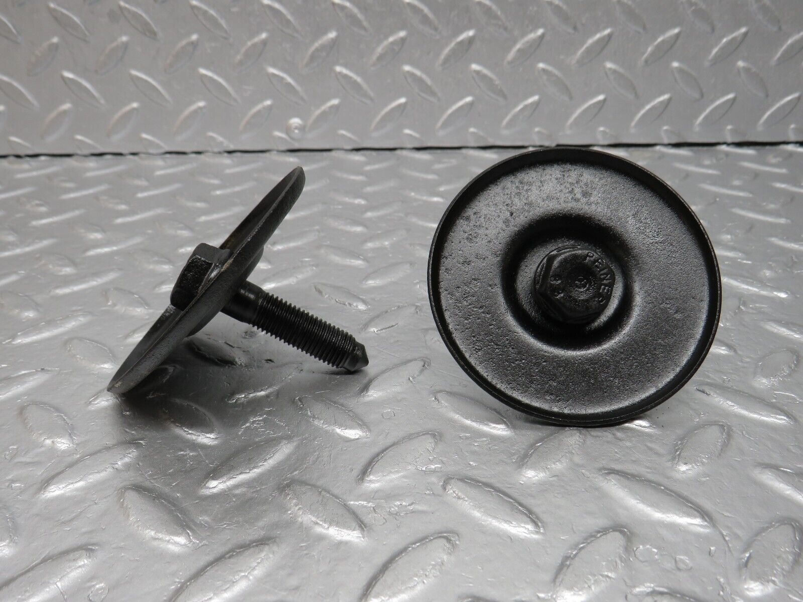 39755 Mercedes-Benz R129 320SL Coupe Engine Mount Bracket Bolt 2x